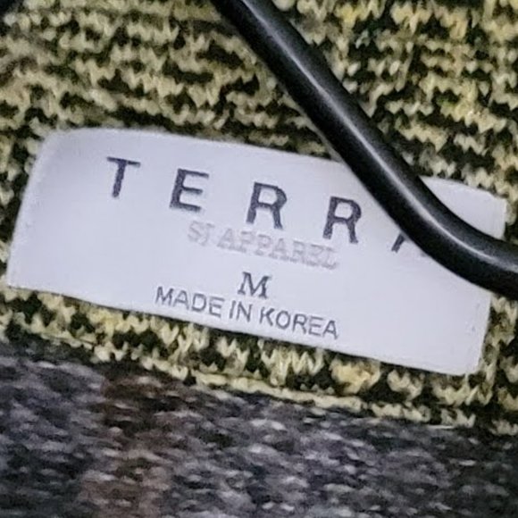 Terra SJ Apparel plaid 3/4 bell sleeves blazer Size Medium - Picture 13 of 13